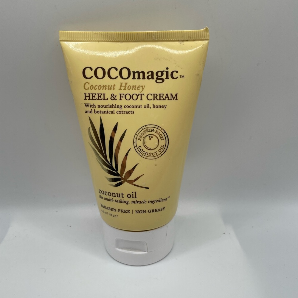 💠 Coco magic coconut Shea butter heel foot cream 4 oz amazing scent and feel